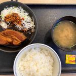 吉野家 厚切り豚角煮定食の全体写真